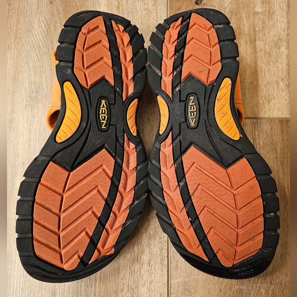 Keen Wonen's Newport Sandals In Orange - Size 9 - Picture 5 of 10